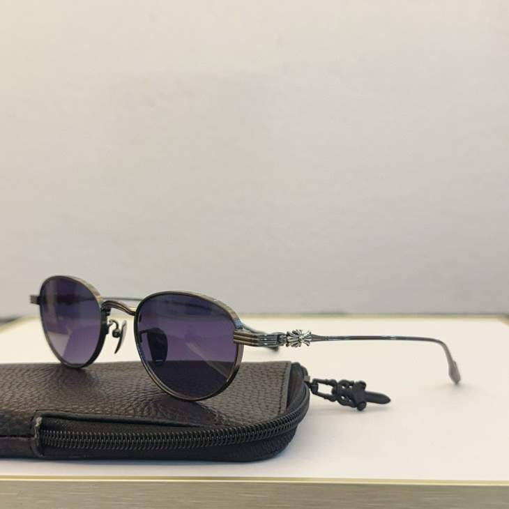 Picture of Chrome Hearts Sunglasses _SKUfw60569687fw